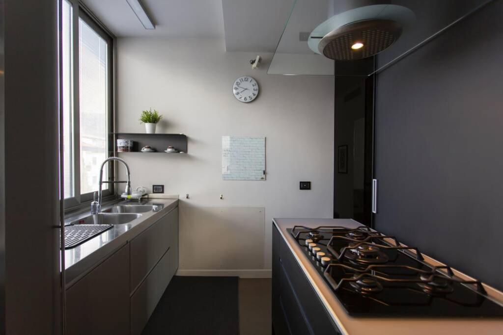 Luxury Sciuti Apartment Палермо Екстериор снимка