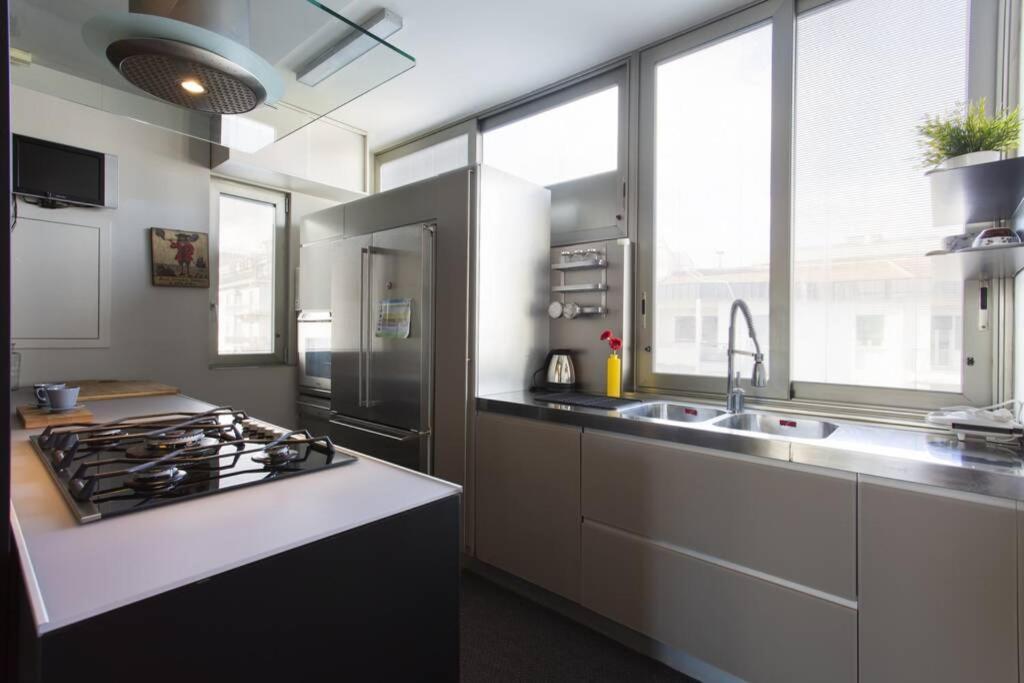 Luxury Sciuti Apartment Палермо Екстериор снимка